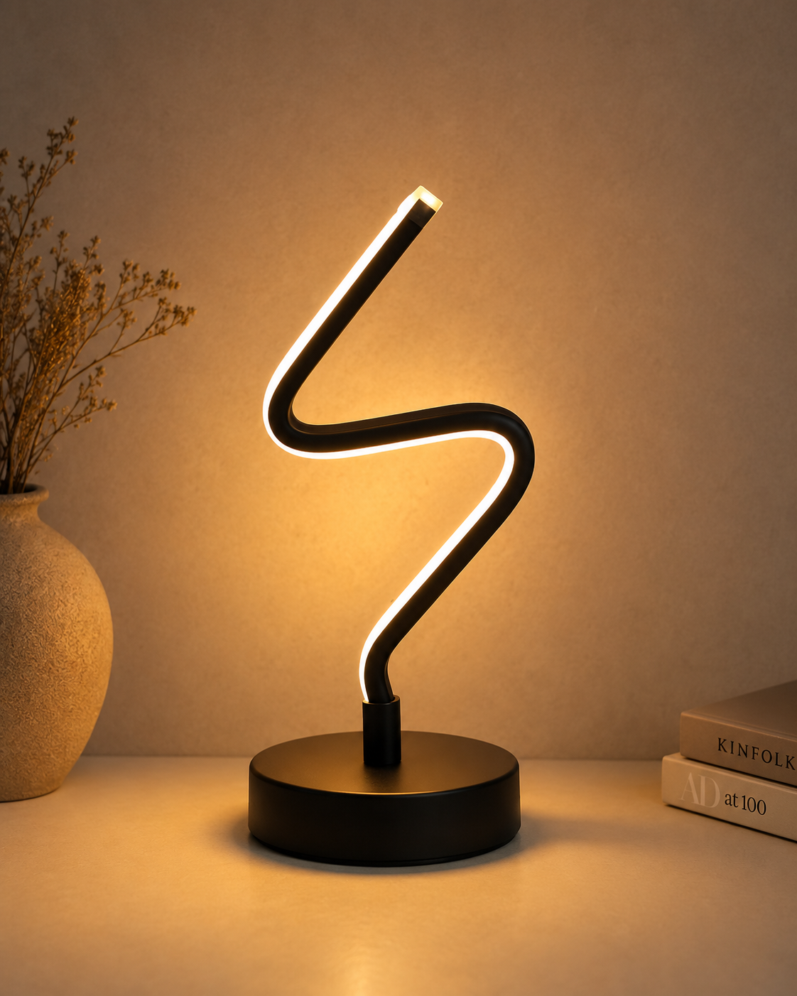 The Sora Table Lamp