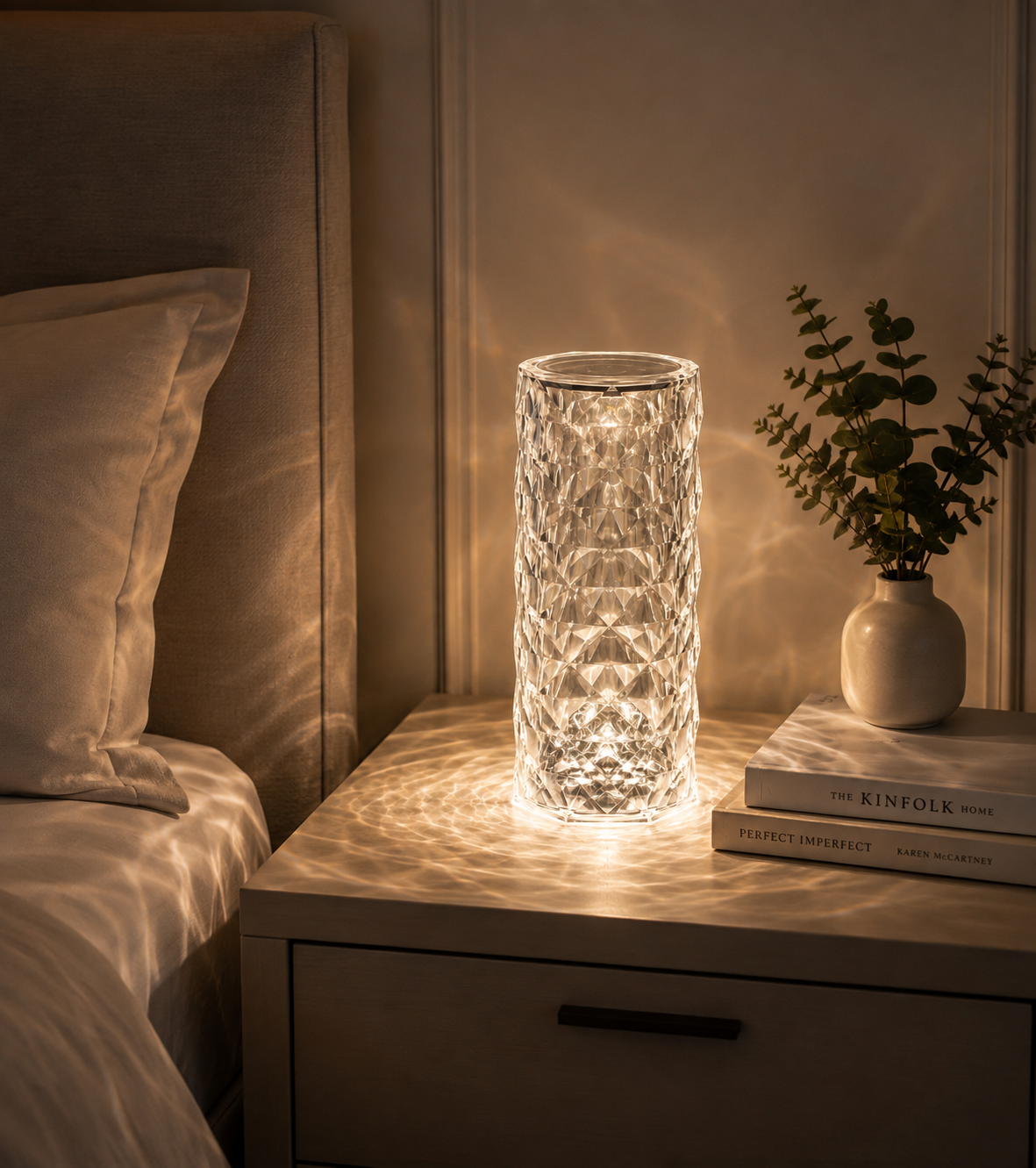 The Livia Crystal Lamp