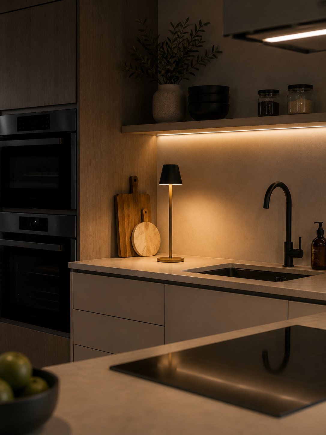 The Novaire Table Lamp
